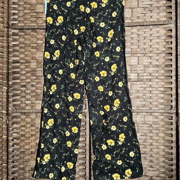 Floral Black and Yellow Women's Pants - Picture 4 of 4